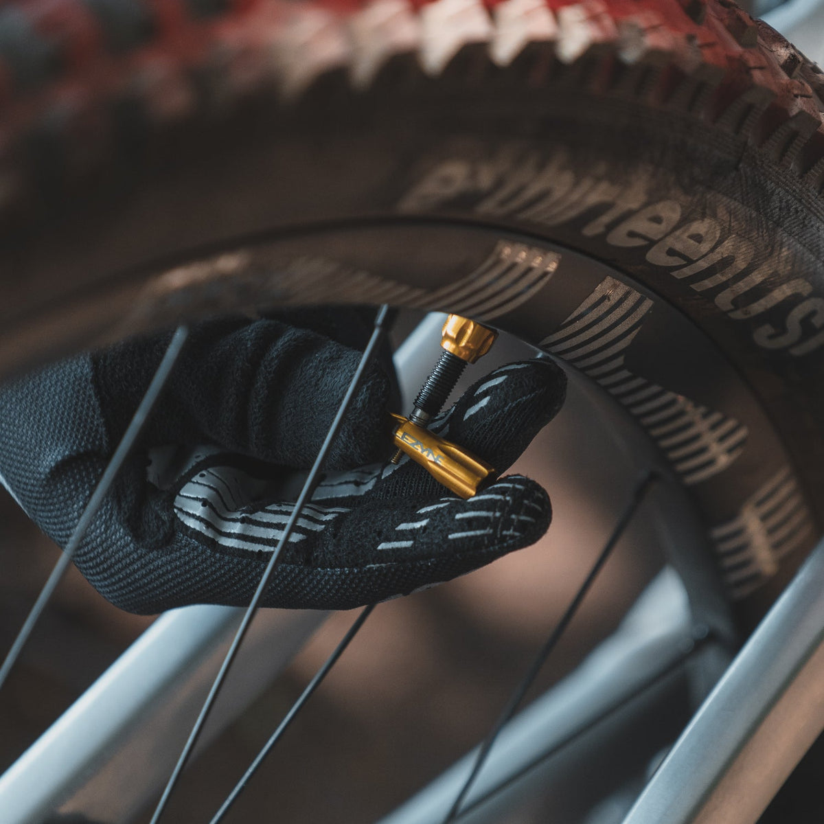 Capuchon de Valve LEZYNE CNC Bleu