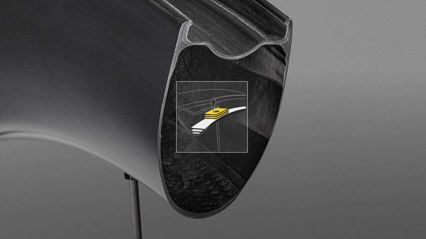 Roue Avant MAVIC COSMIC SLR 32 Tubeless Ready (Center Lock) Noir