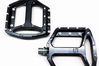 Pédales Plates HXR COMPONENTS AXE ACIER Noir