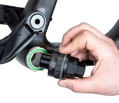 Park Tool BBT-179 installé dans un boîtier Enduro