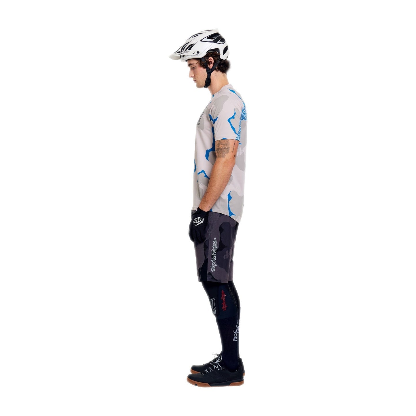 Short TROY LEE DESIGNS SKYLINE PRO  FLOW CAMO Carbon avec Liner BN3TH
