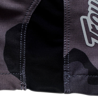 Short TROY LEE DESIGNS SKYLINE PRO  FLOW CAMO Carbon avec Liner BN3TH