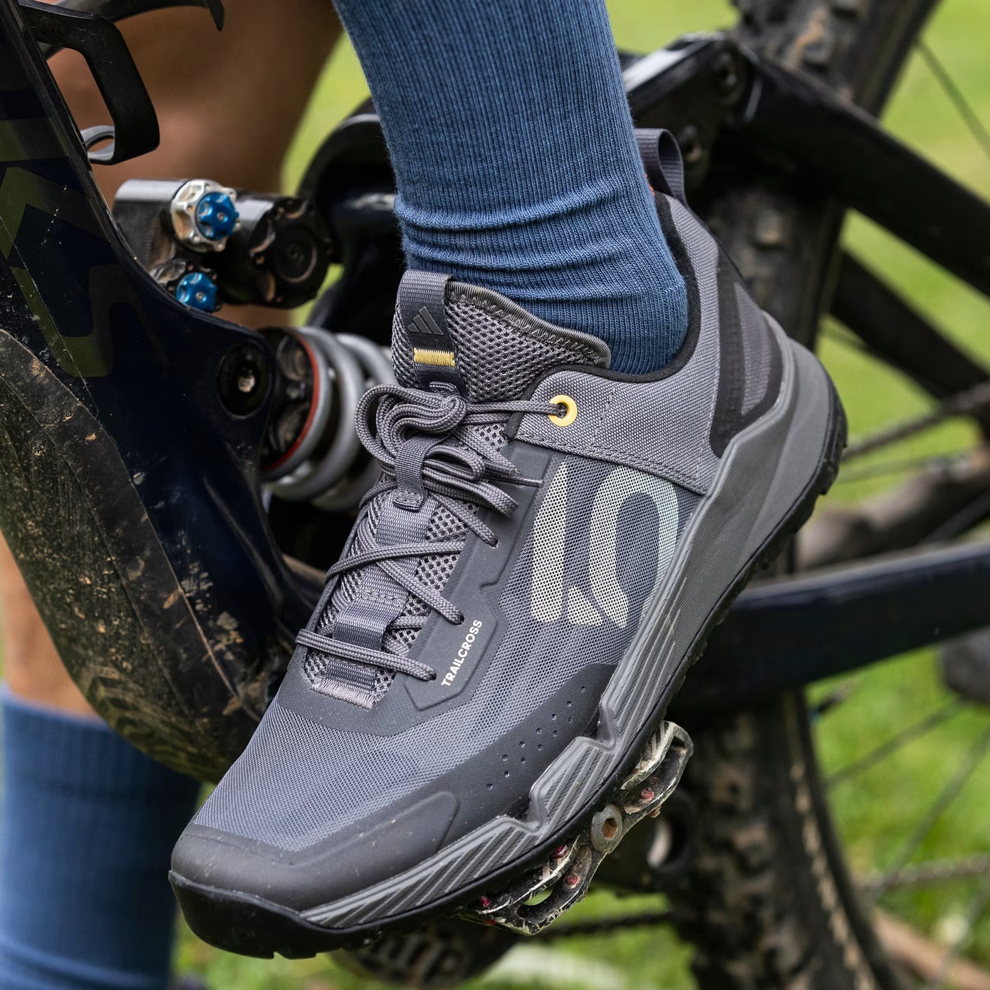 Chaussures VTT ADIDAS FIVE TEN TRAILCROSS LT Gris
