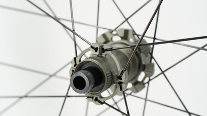 Paire de Roues SCOM AERO 50/62 Tubeless Ready (Center Lock)