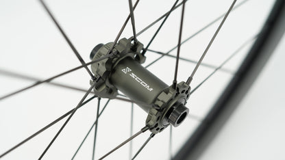 Paires de Roues SCOM ULTRA 40 Tubeless Ready (Center Lock)
