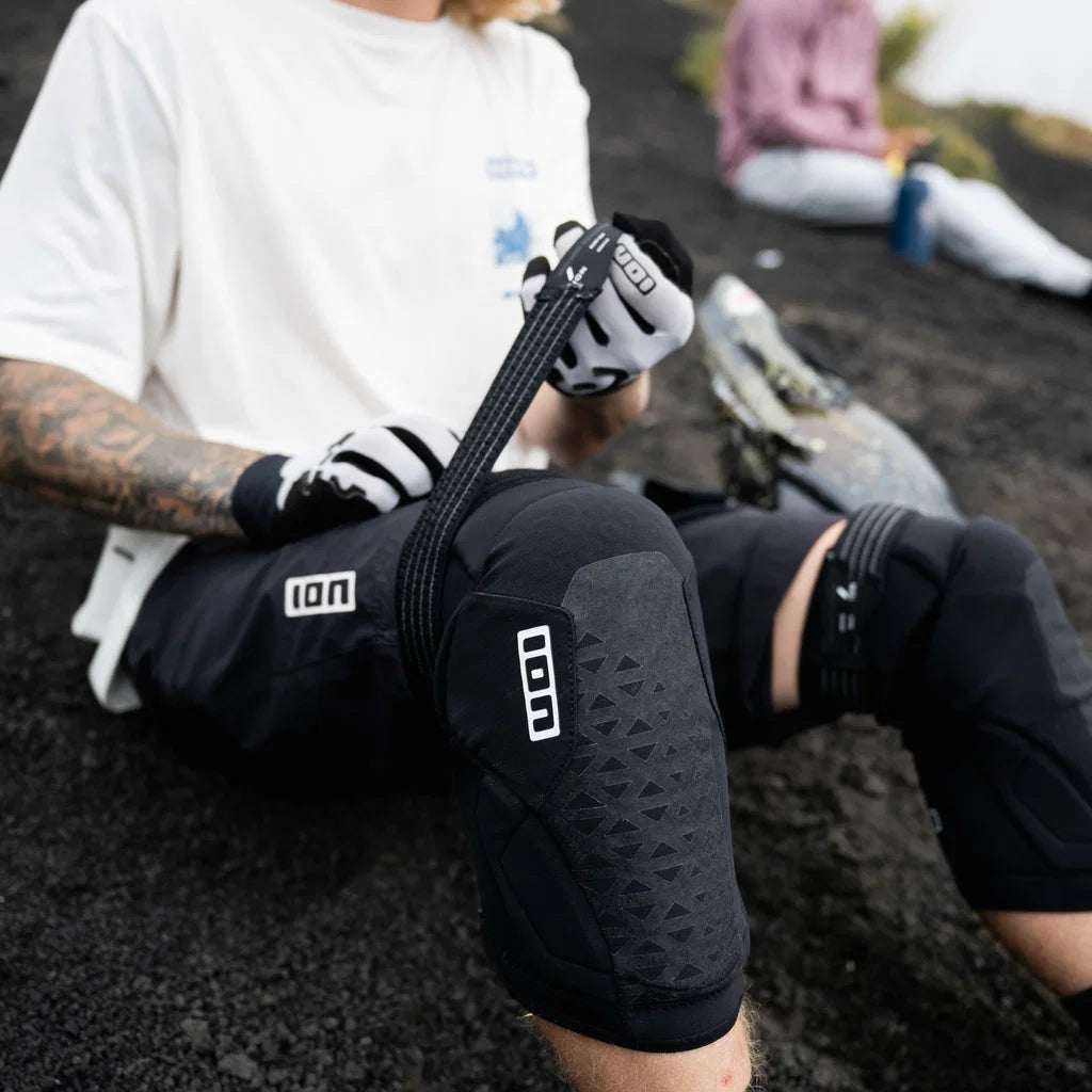 Genouillères ION K-PACT ZIP SQ Short Unisex Noir