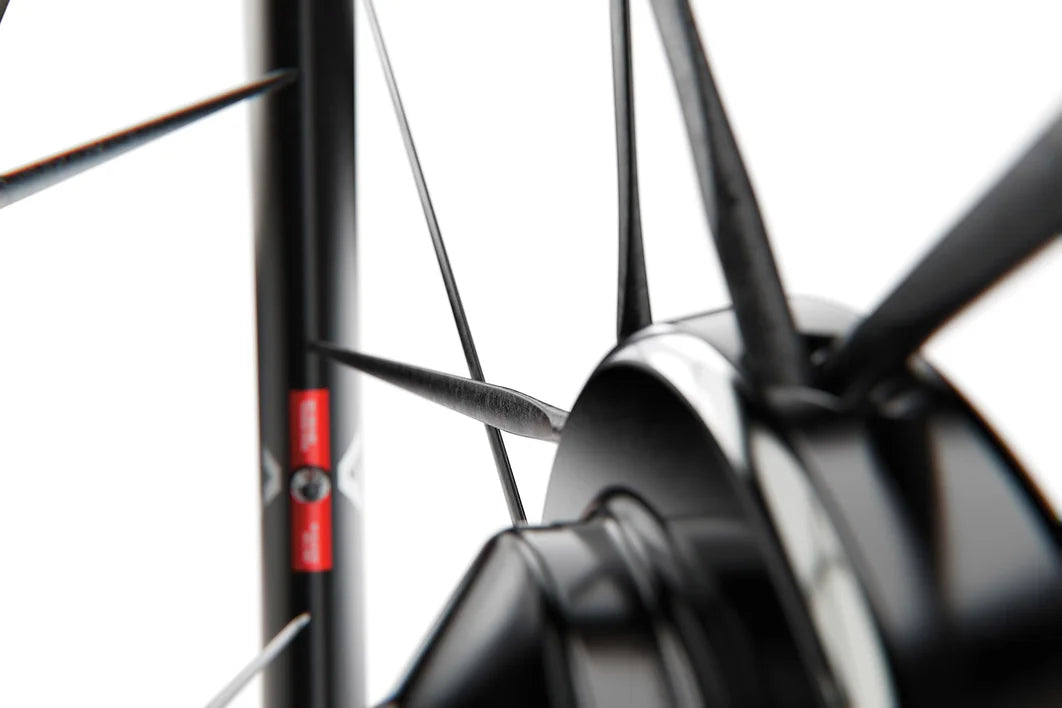 Roue Arrière DT SWISS ARC 1100 DICUT 65 DISC Tubeless Ready (Center Lock)