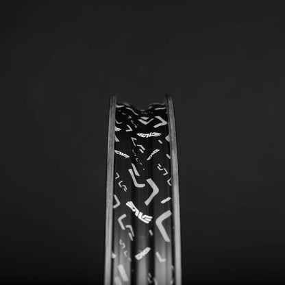 Roue Arrière ENVE G SES 4.5 PRO Tubeless Ready (Center Lock) Noir/Blanc