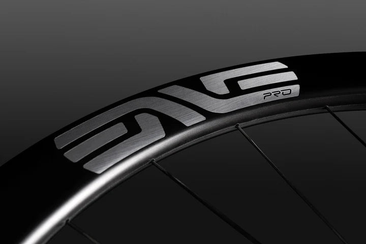 Roue Arrière ENVE SES 4.5 PRO Tubeless Ready (Center Lock) Noir