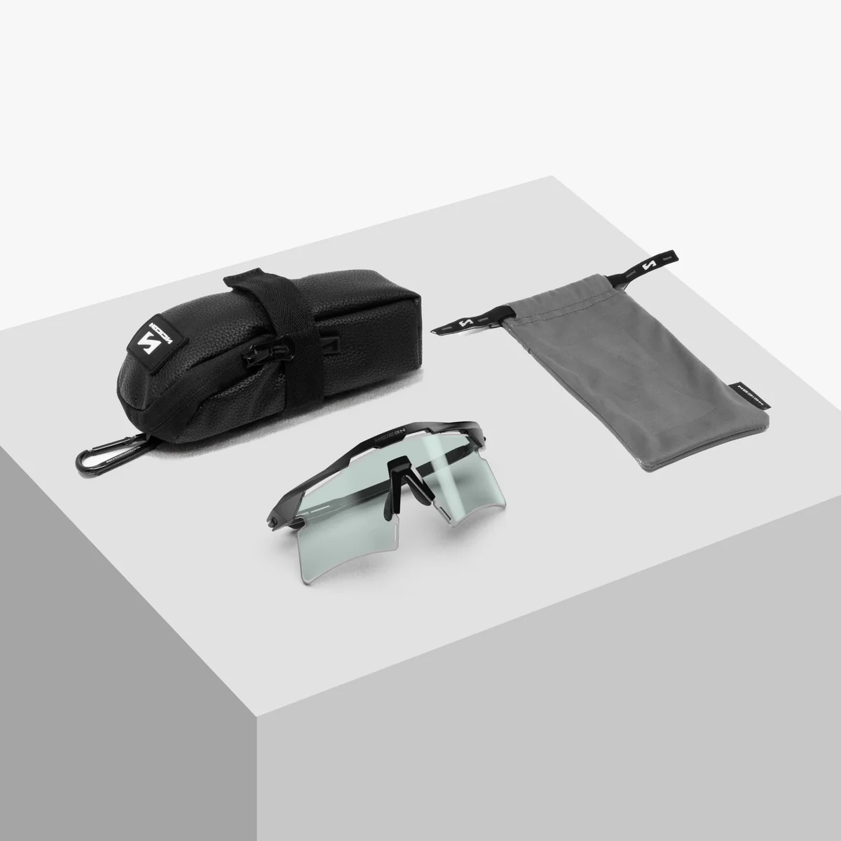 Lunettes SCICON AEROSHADE 2.0 TITANIUM Noir Crystal Gloss Verre Photochromique Blue Green