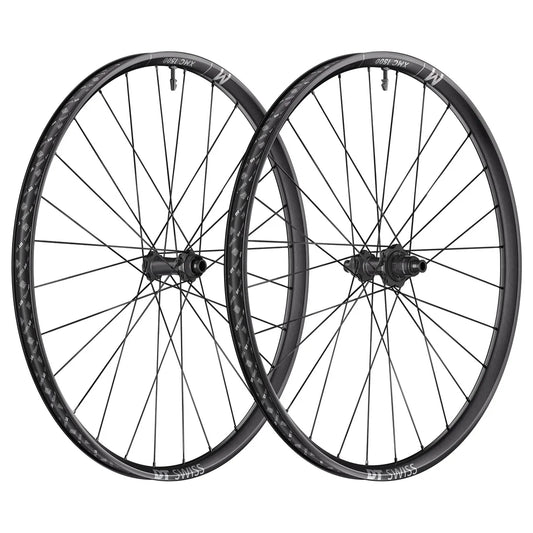 Paire de Roues DT SWISS XMC 1500 SPLINE 30 mm 27.5" 15x110/12x148mm Boost