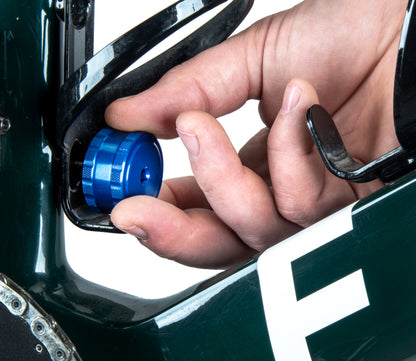 Park Tool TH-3 utilisé sur un support de porte-bidon