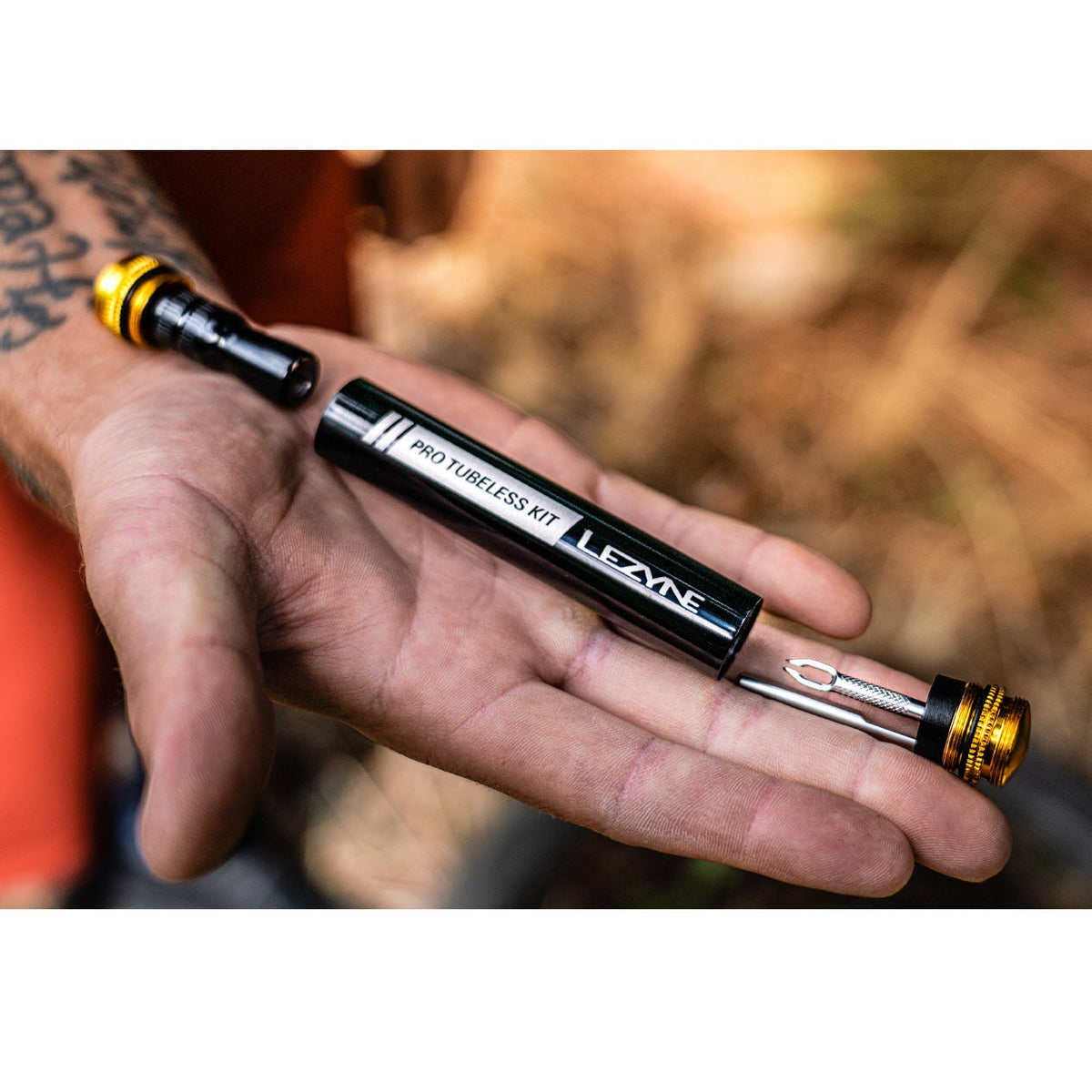 Kit de Réparation Tubeless LEZYNE PRO Loaded + Cartouche Co2 20g Noir