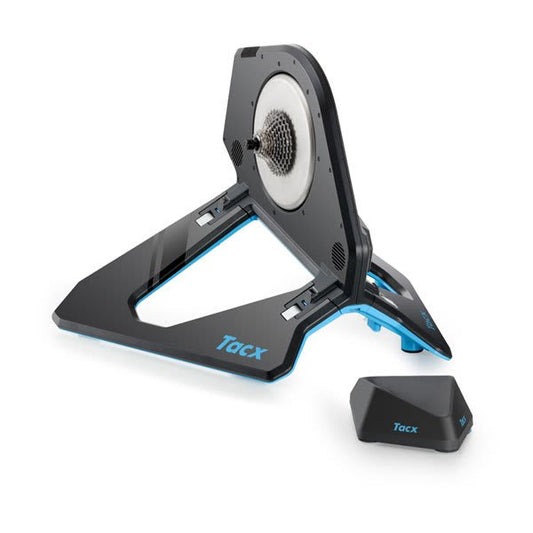 TACX NEO 2T SMART T2875 — Vue complète avec support de roue avant