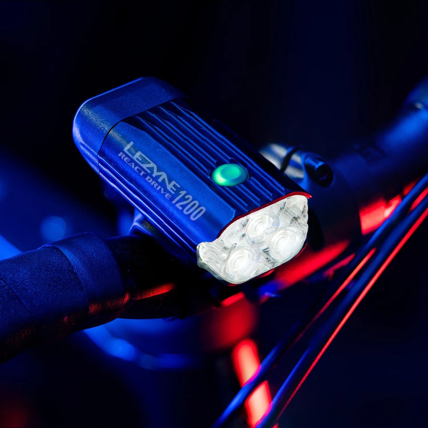 Éclairage Avant LEZYNE REACT DRIVE