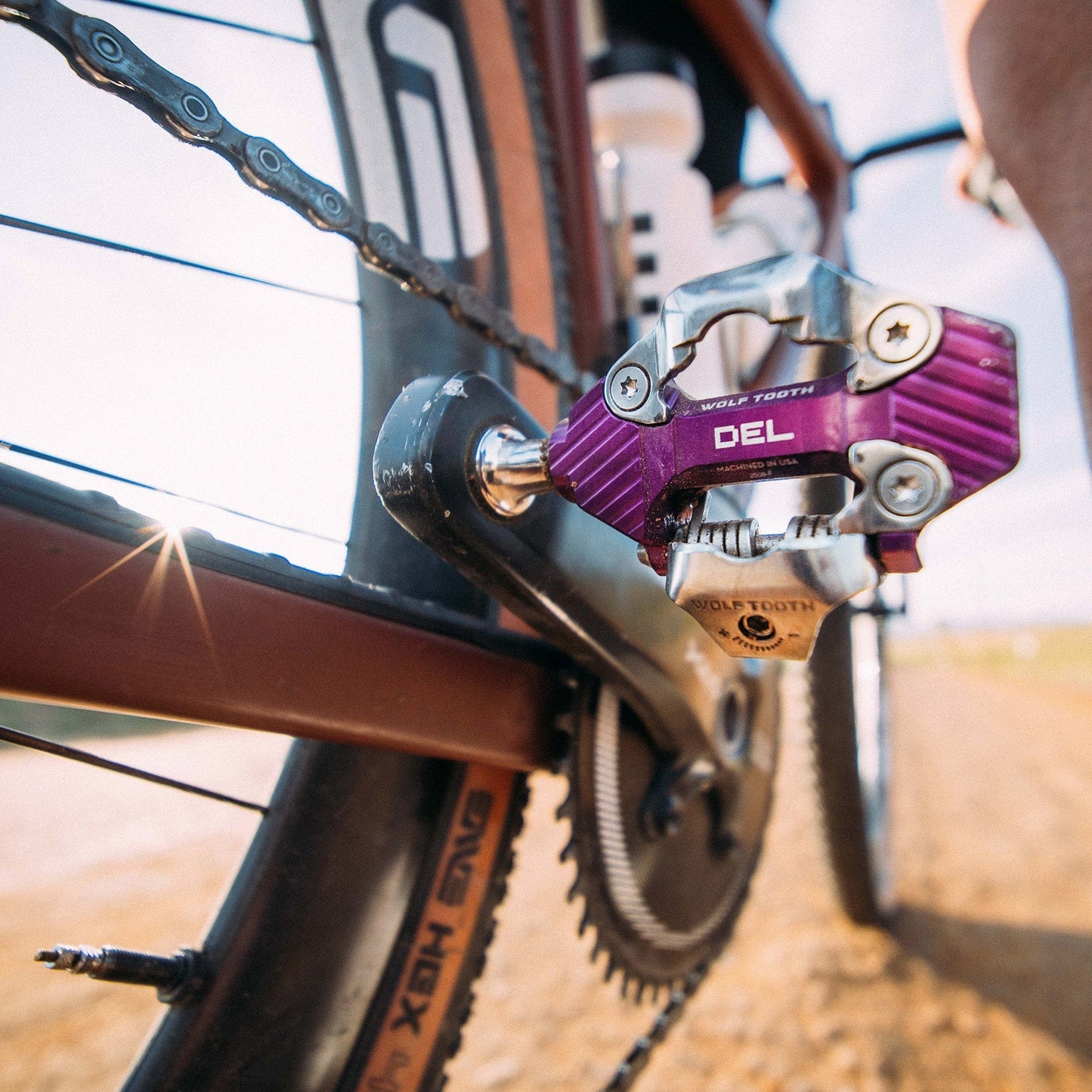 Pédales WOLF TOOTH DEL GRAVEL RACE Clipless Violet