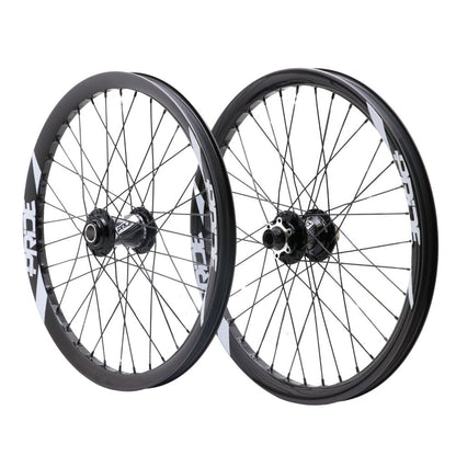 Paire de Roues PRIDE 20" (406mm) Carbone Wave Gloss White Control V2 Disc Axes 20/15mm Noir/Blanc