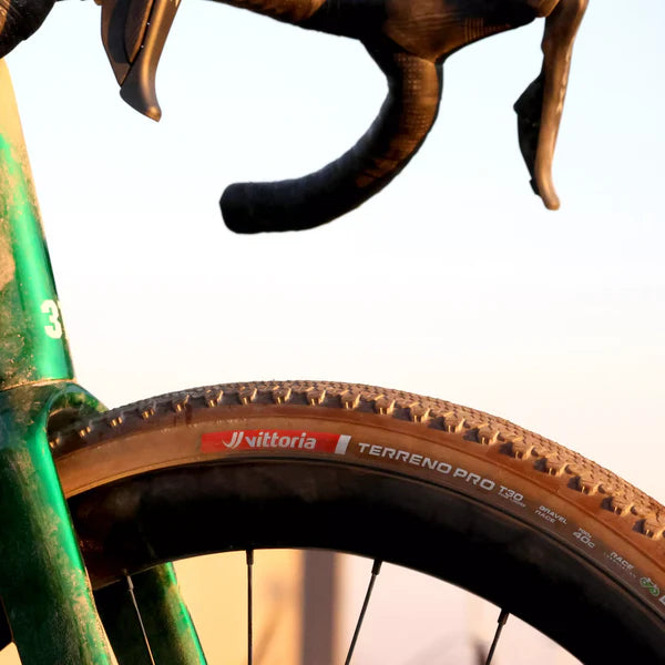 Pneu VITTORIA TERRENO PRO T30 Fine Loose Gravel Race 700x40c Tubeless Ready Souple Marron